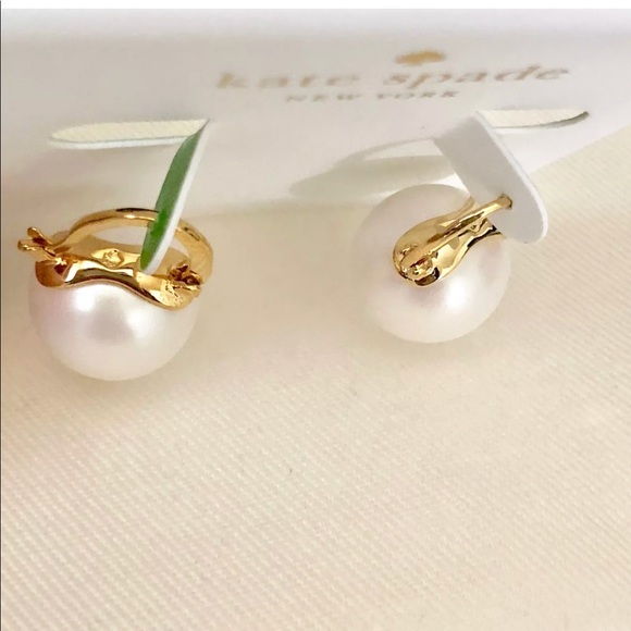 NEW Kate Spade White Pearl Drop Earrings NWT - Picture 2 of 4